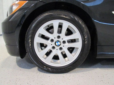 2006 BMW 325  i