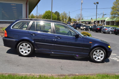 2005 BMW 325 xiT