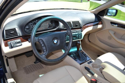 2005 BMW 325 xiT