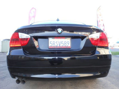2006 BMW 325  i