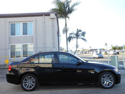 2006 BMW 325  i