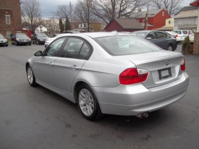 2006 BMW 325  xi