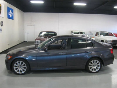 2006 BMW 325  xi