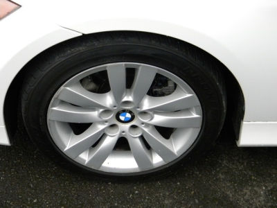 2006 BMW 325  i