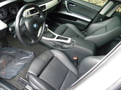 2006 BMW 325  i