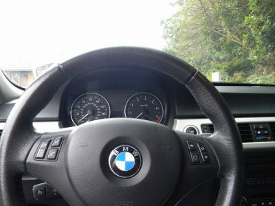 2006 BMW 325  i