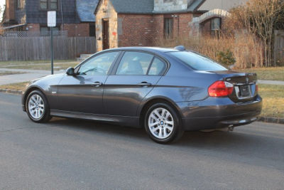 2006 BMW 325  i