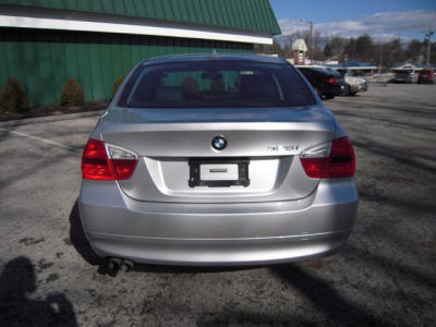 2006 BMW 325  i