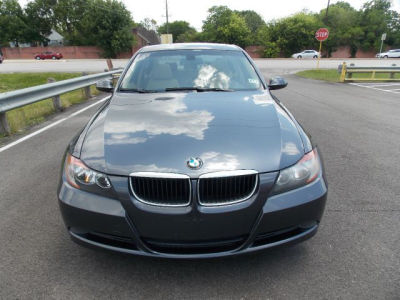 2006 BMW 325  i