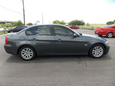 2006 BMW 325  i