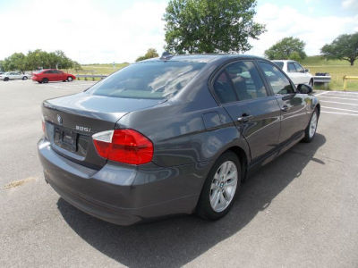 2006 BMW 325  i