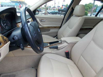 2006 BMW 325  i