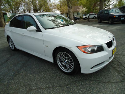 2006 BMW 325  i