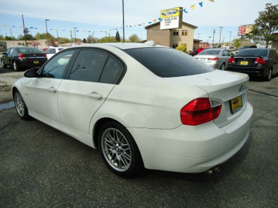 2006 BMW 325  i