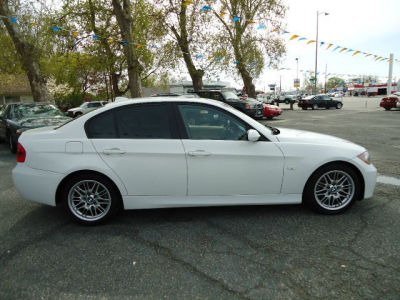 2006 BMW 325  i
