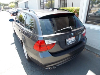 2006 BMW 325  xiT