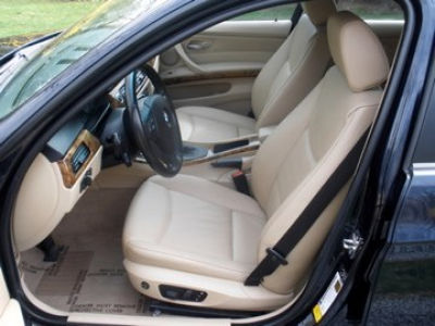 2006 BMW 325  xi