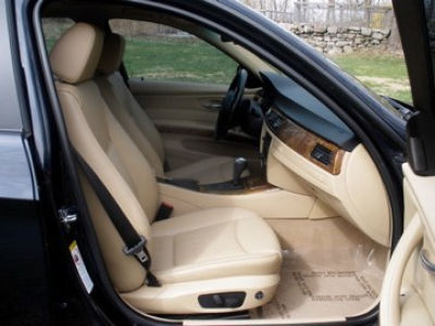 2006 BMW 325  xi