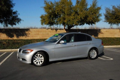 2006 BMW 325  i