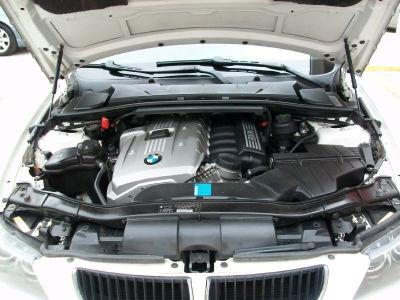 2006 BMW 325 i