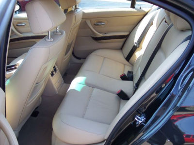 2006 BMW 325  i