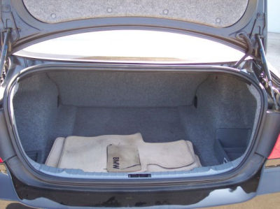 2006 BMW 325  i