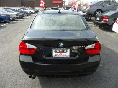 2006 BMW 325  xi