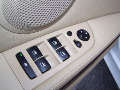 2006 BMW 325 i