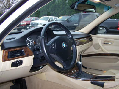 2006 BMW 325 i