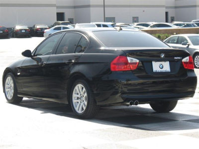 2006 BMW 325  i