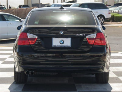 2006 BMW 325  i