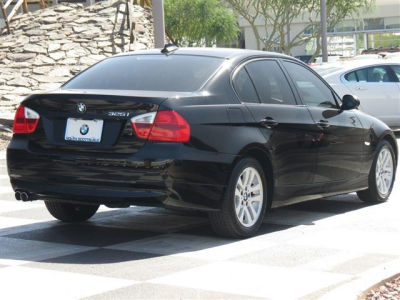 2006 BMW 325  i