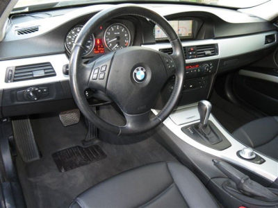 2006 BMW 325  i