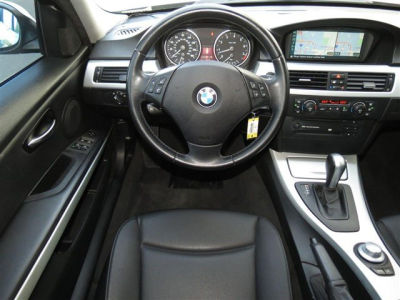 2006 BMW 325  i