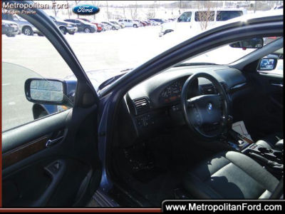 2005 BMW 325 xi