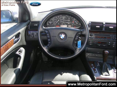 2005 BMW 325 xi