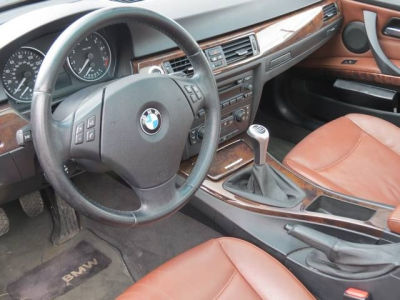 2006 BMW 325 xi