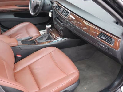 2006 BMW 325 xi