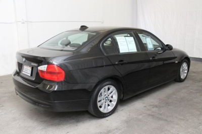 2006 BMW 325  i