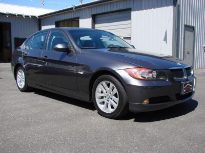2006 BMW 325  xi