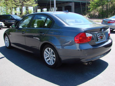 2006 BMW 325  xi