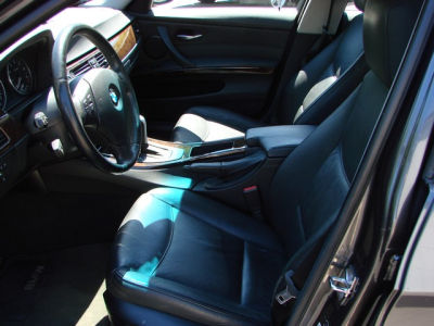 2006 BMW 325  xi