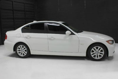 2006 BMW 325  i