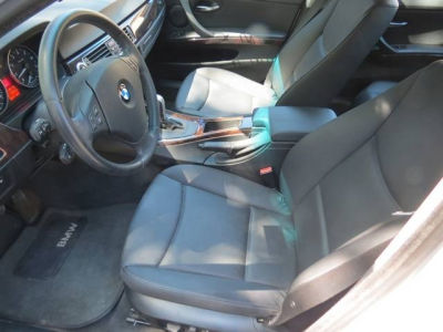 2006 BMW 325  xi