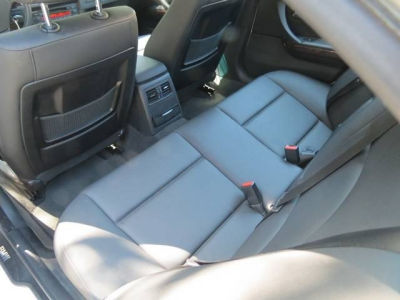 2006 BMW 325  xi