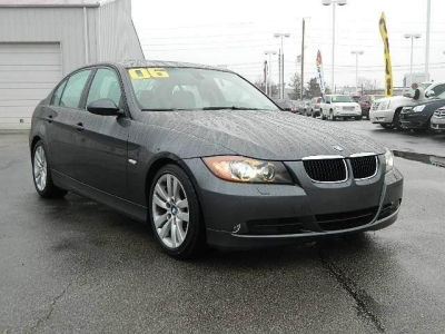 2006 BMW 325  i