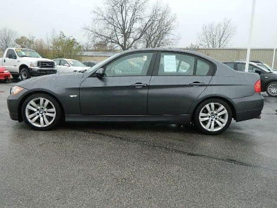 2006 BMW 325  i