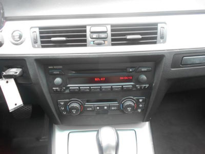 2006 BMW 325 i