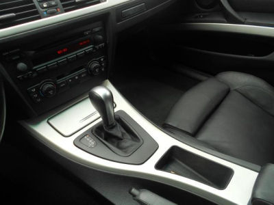 2006 BMW 325 i