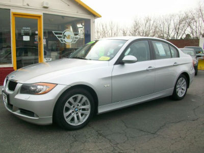 2006 BMW 325  xi